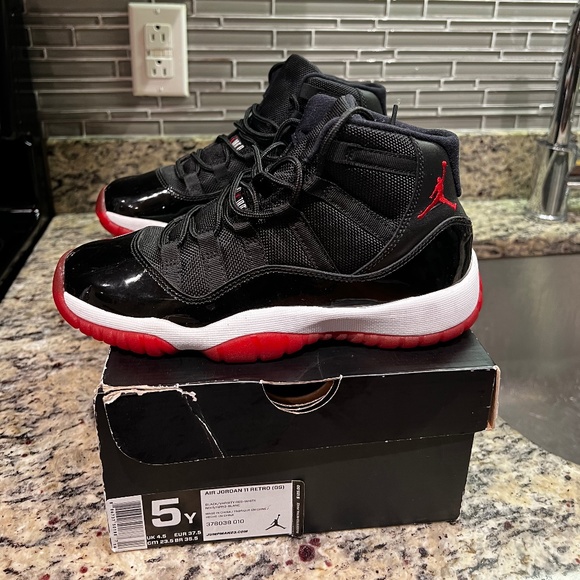 Air Jordan - Picture 1 of 4